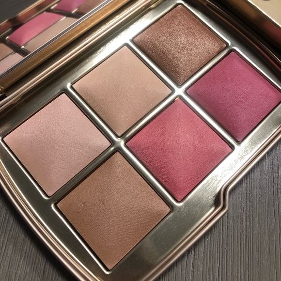 Hourglass Other - HOURGLASS & BARNEYS NEW YORK - AMBIENT LIGHTING EDIT- VOLUME I